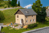 Mal� dom v ENGADINE